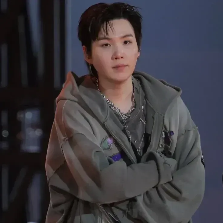 Potret di balik layar SUGA (BTS)