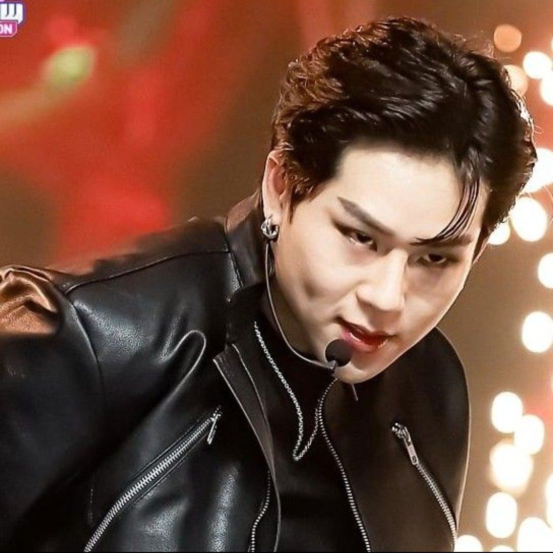 周宪 (MONSTA X)粉丝拍下的瞬间