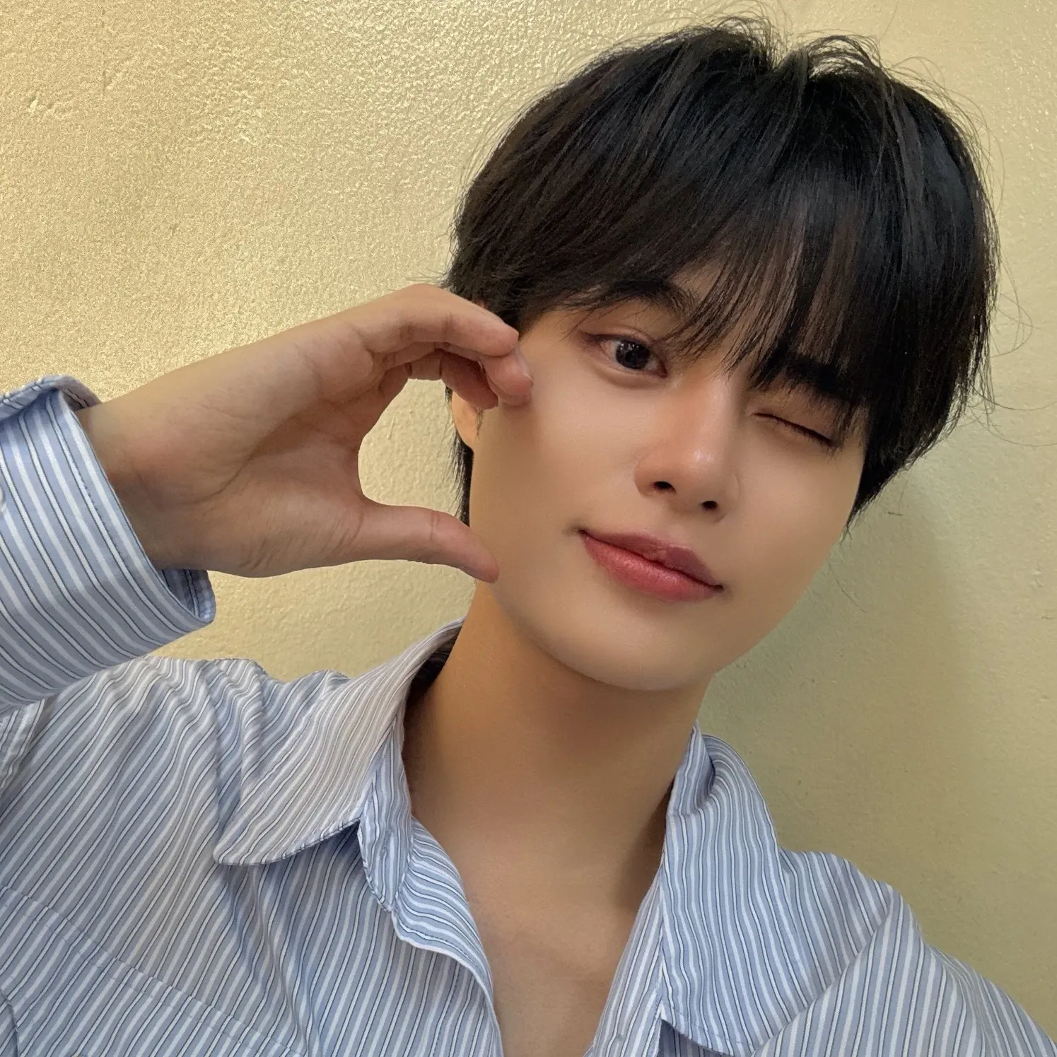 Behind-the-scenes cut of Lee Daehwi (AB6IX)