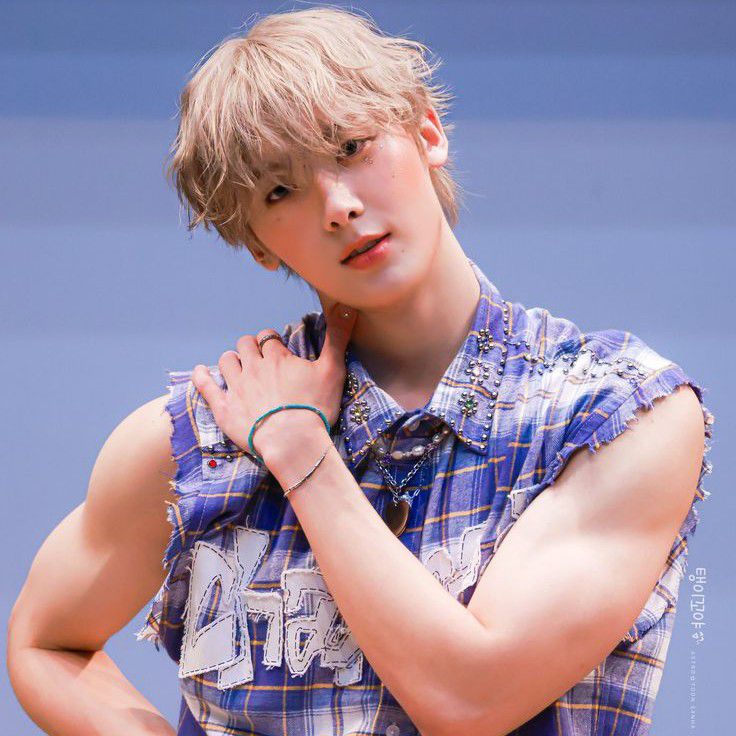 Behind-the-scenes cut of Sanha (ASTRO)