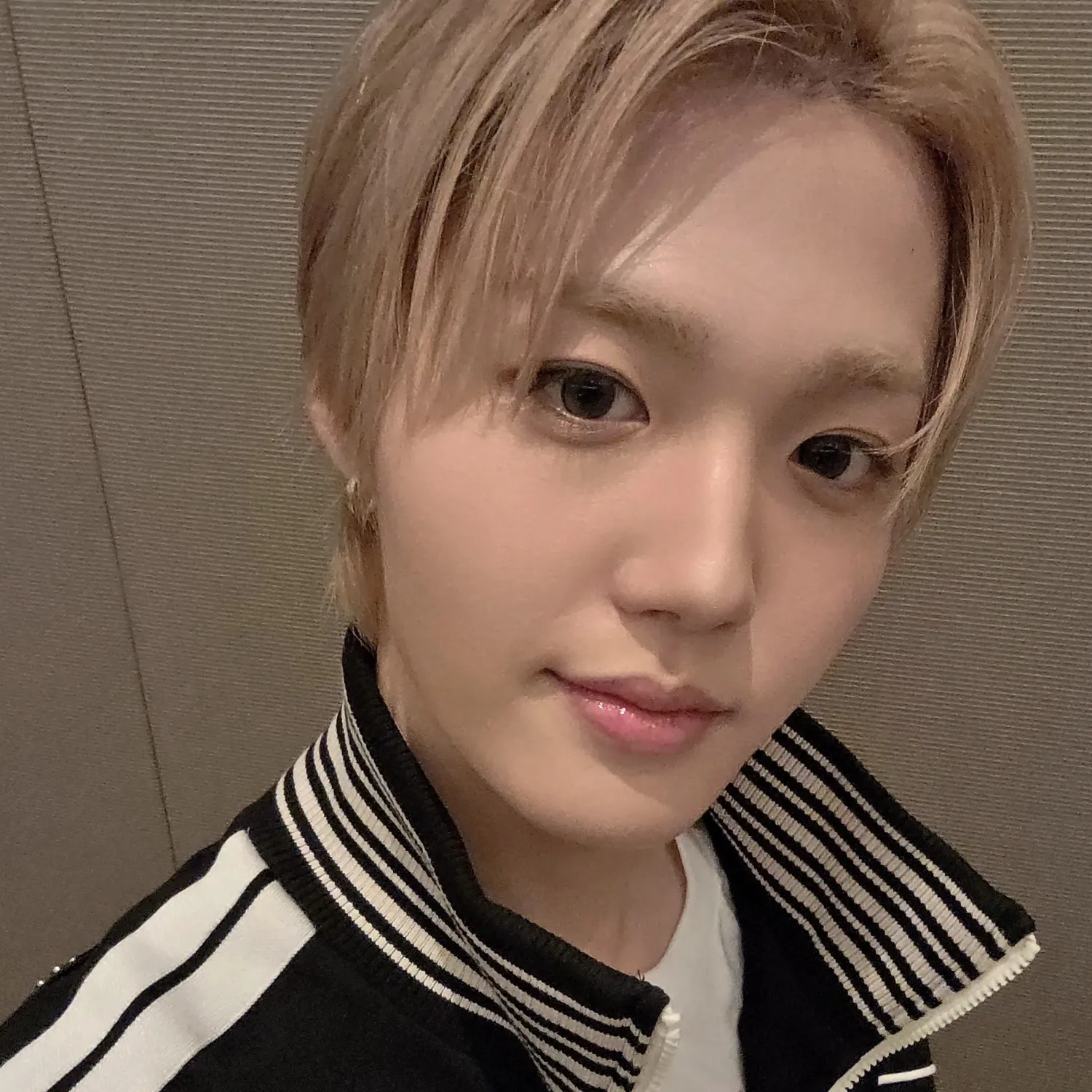 Behind-the-scenes cut of Doyoung (TREASURE)