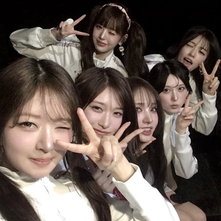 A moment captured by IVE's fan