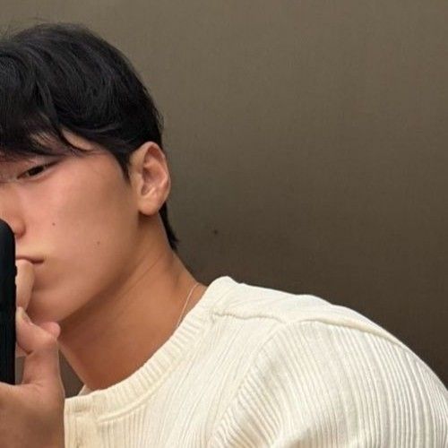 A moment captured by San (ATEEZ)'s fan