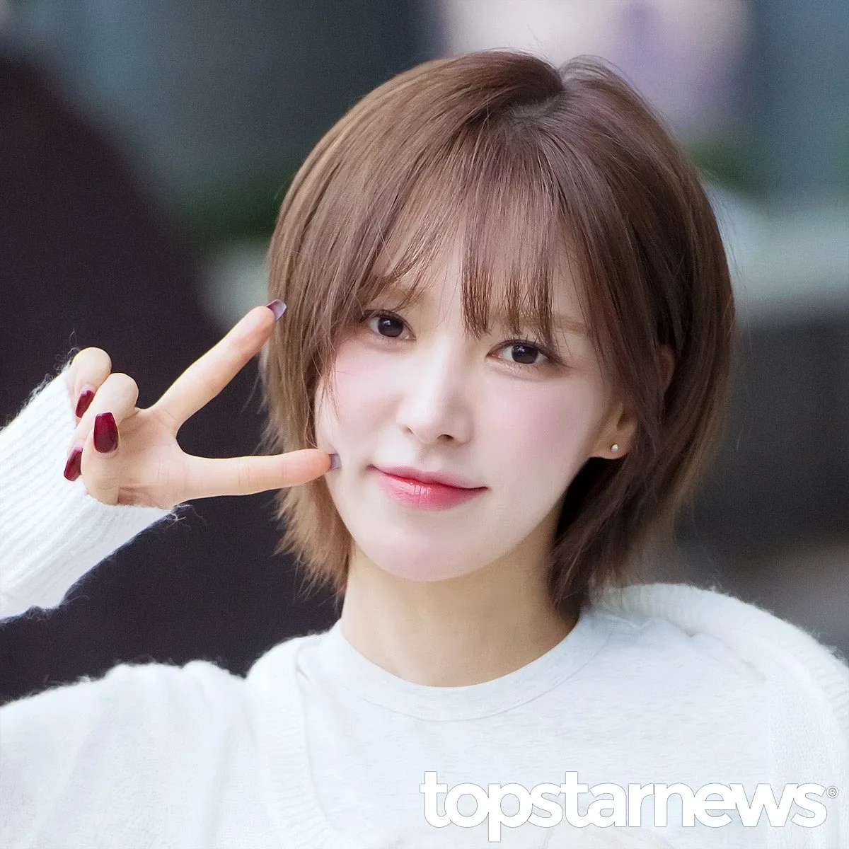 Behind-the-scenes cut of Wendy (Red Velvet)