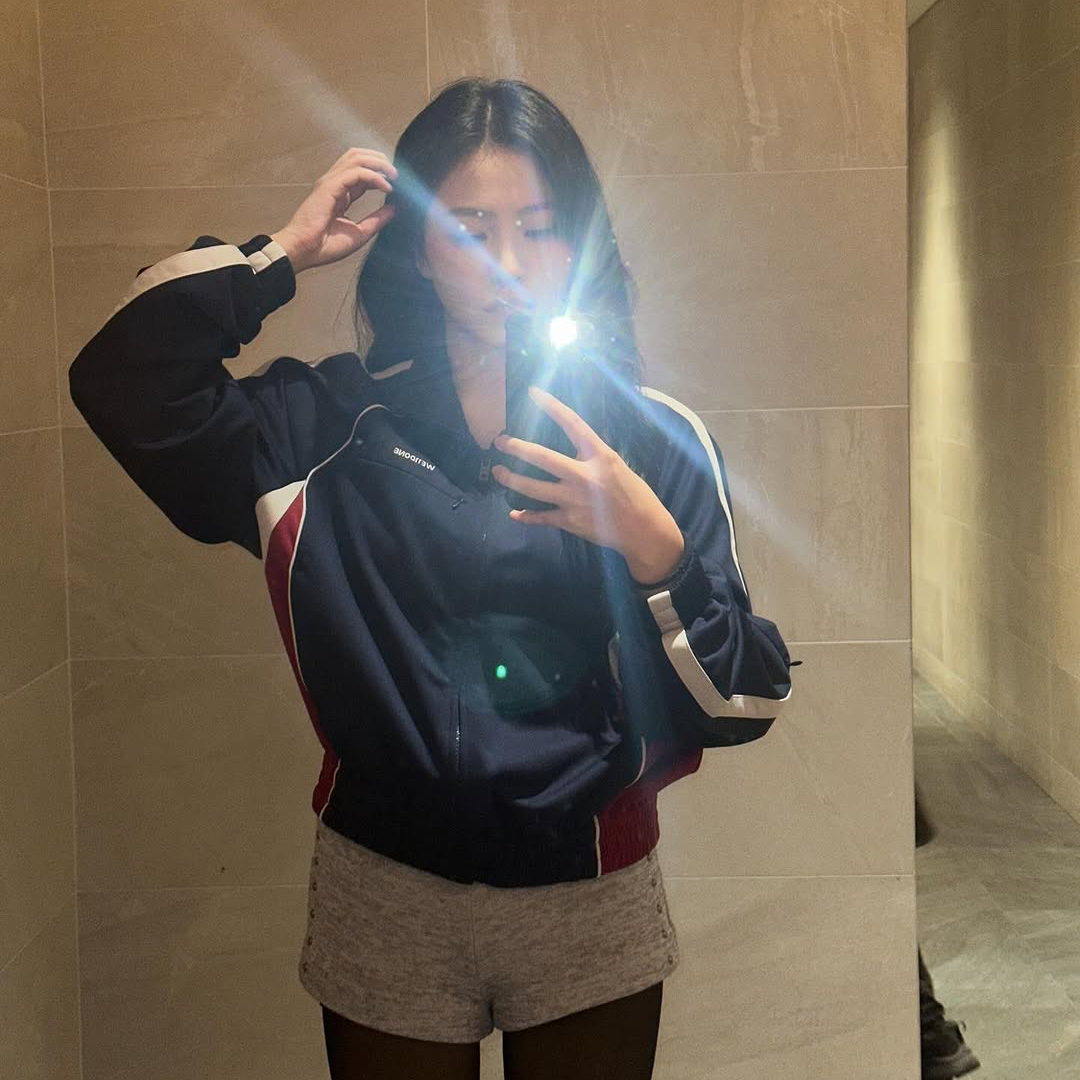 Behind-the-scenes cut of Yeri (Red Velvet)