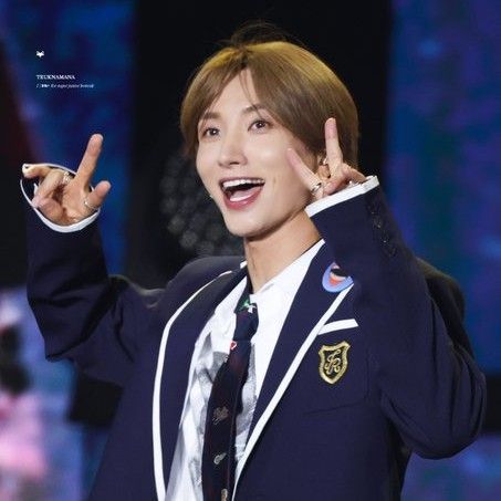 A moment captured by Leeteuk (Super Junior)'s fan