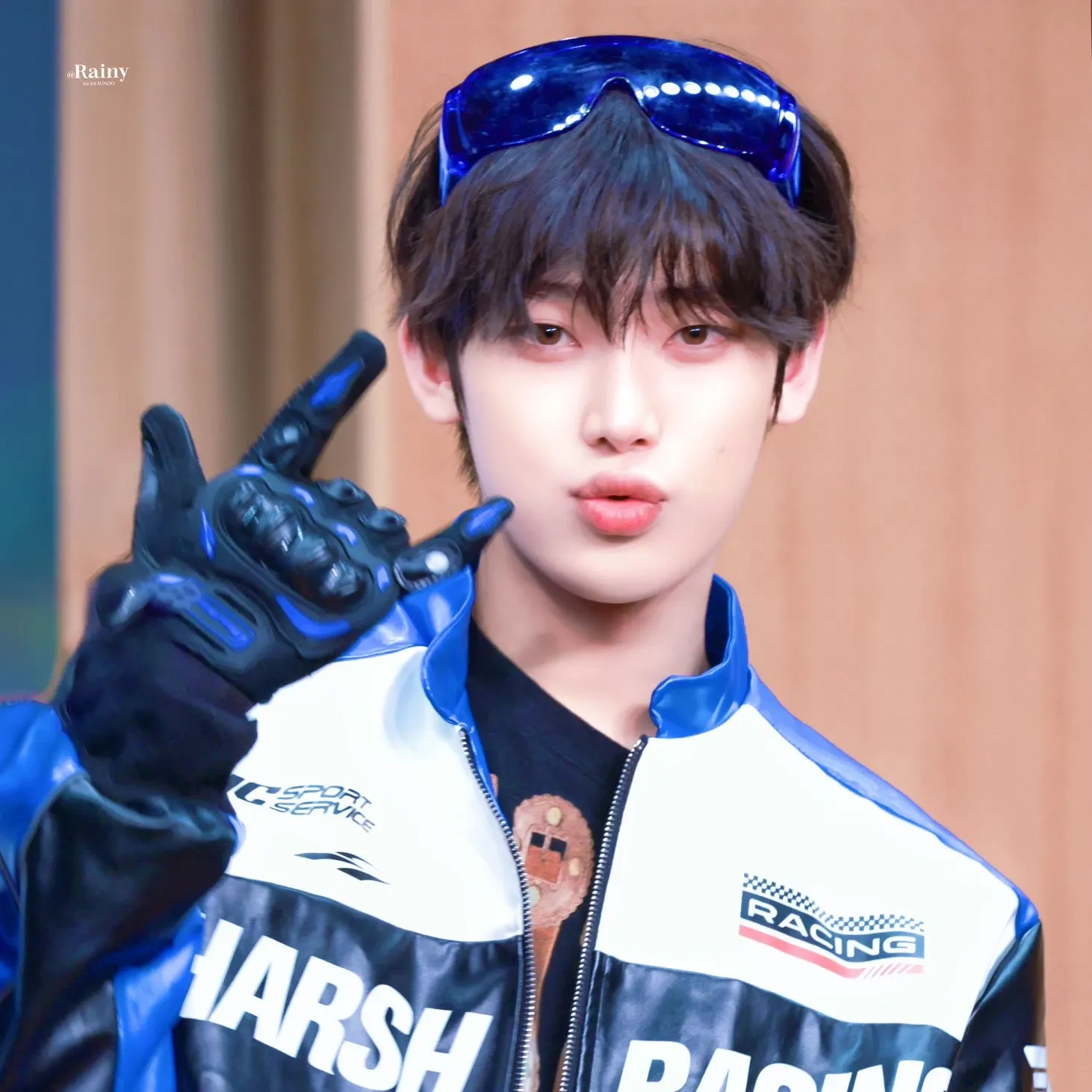 선우 (ENHYPEN)의 비하인드 컷