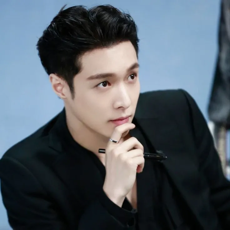 Lay (EXO)粉絲拍下的瞬間