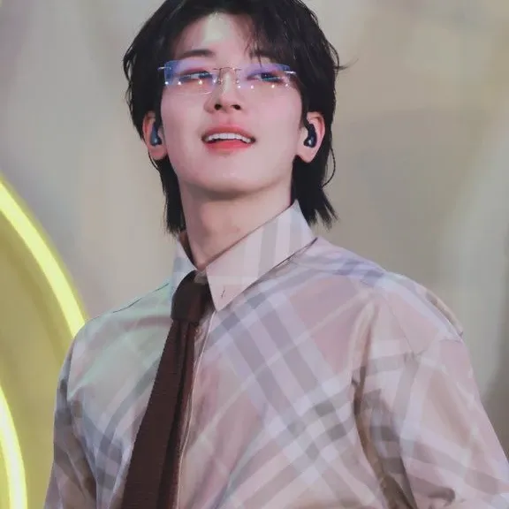 A moment captured by Wonwoo (SEVENTEEN)'s fan
