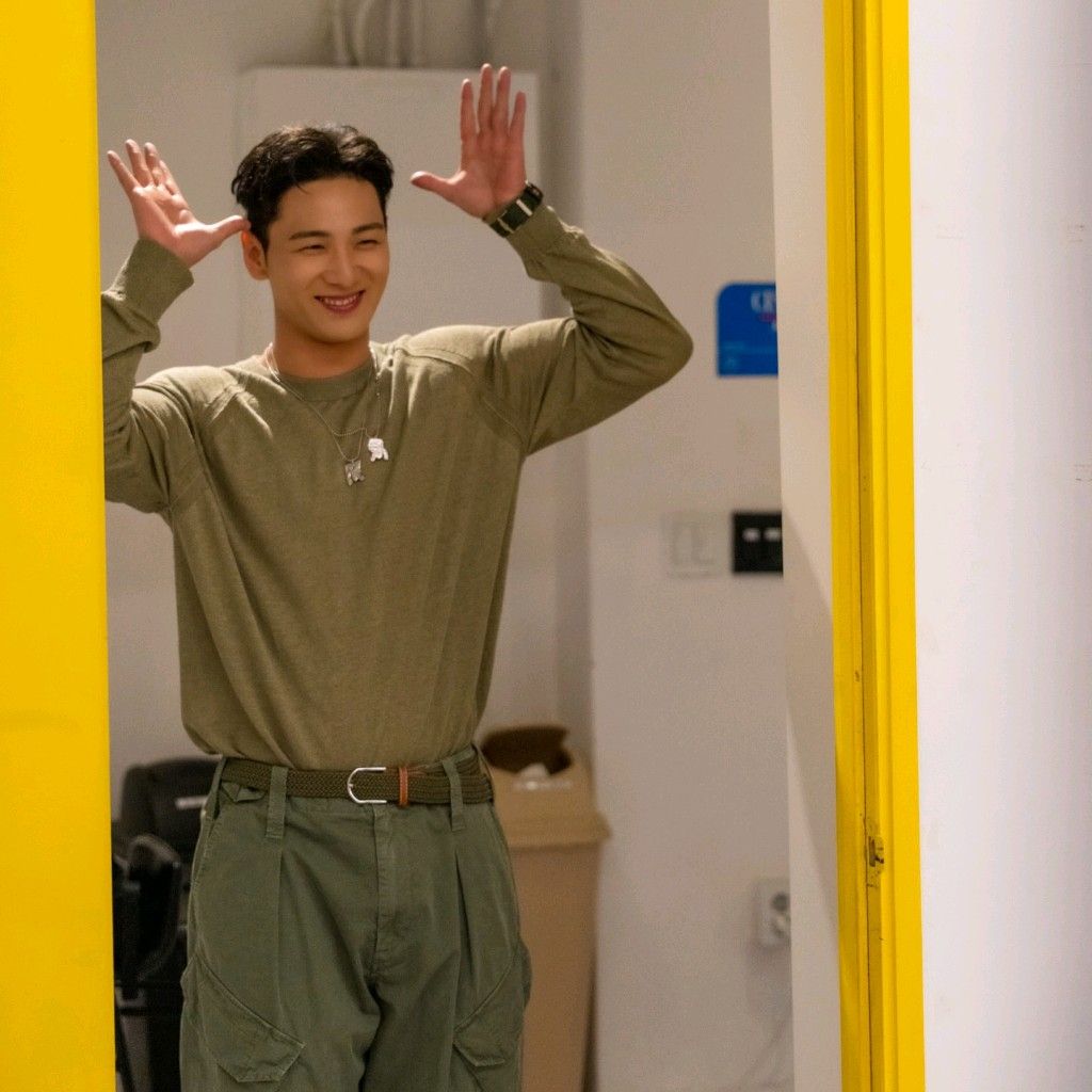 백호의 비하인드 컷