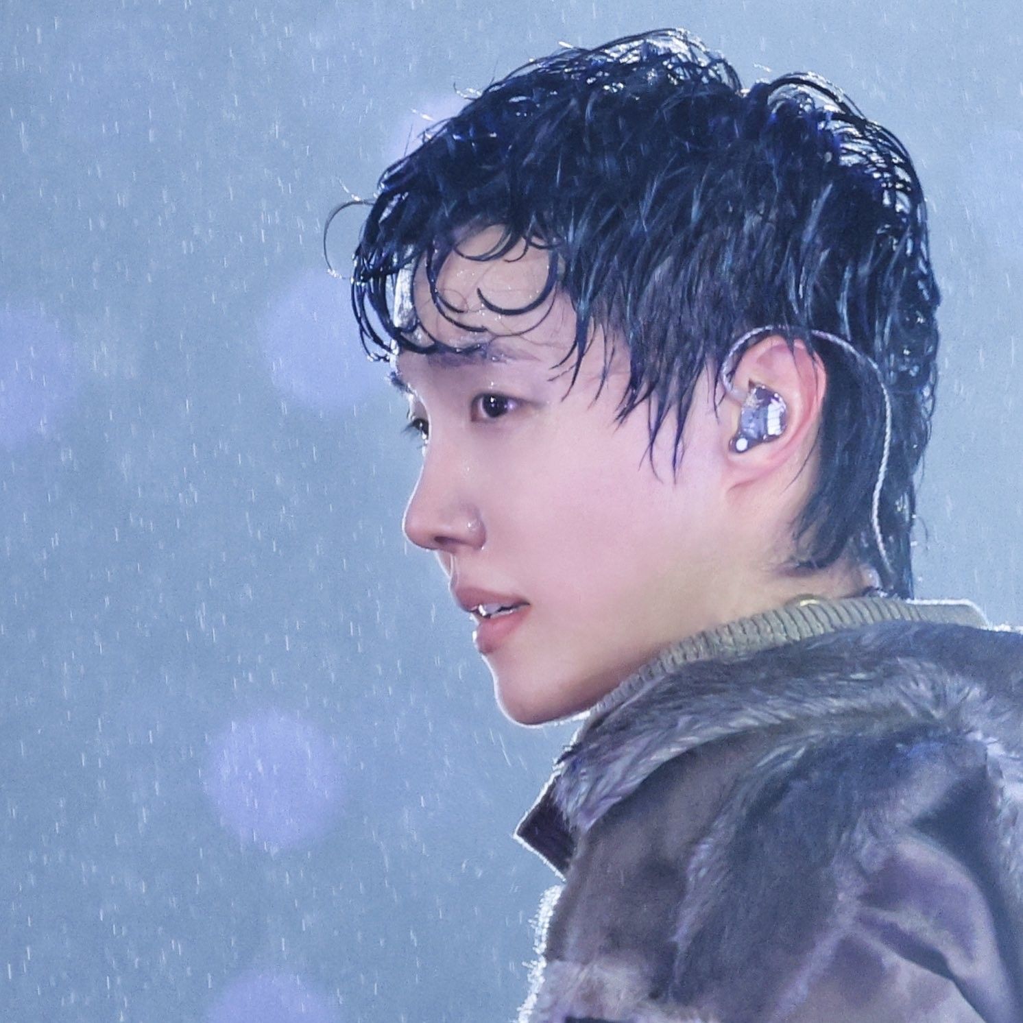 J-hope (防彈少年團)的最新照片