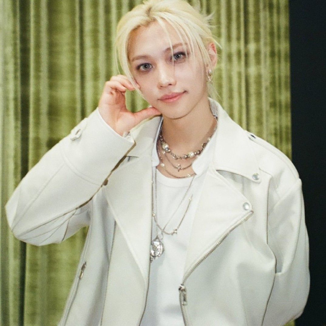 Behind-the-scenes cut of Felix (Stray Kids)