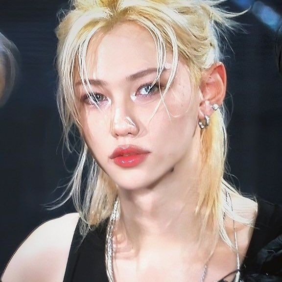 Latest photo of Felix (Stray Kids)