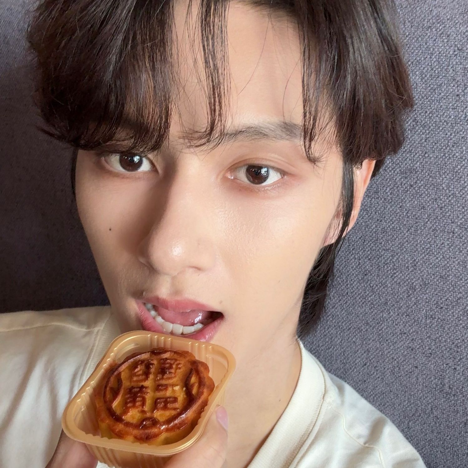 Latest photo of Jun (SEVENTEEN)