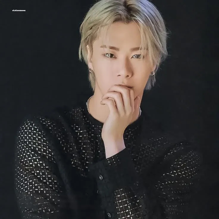 Behind-the-scenes cut of Moonbin (ASTRO)