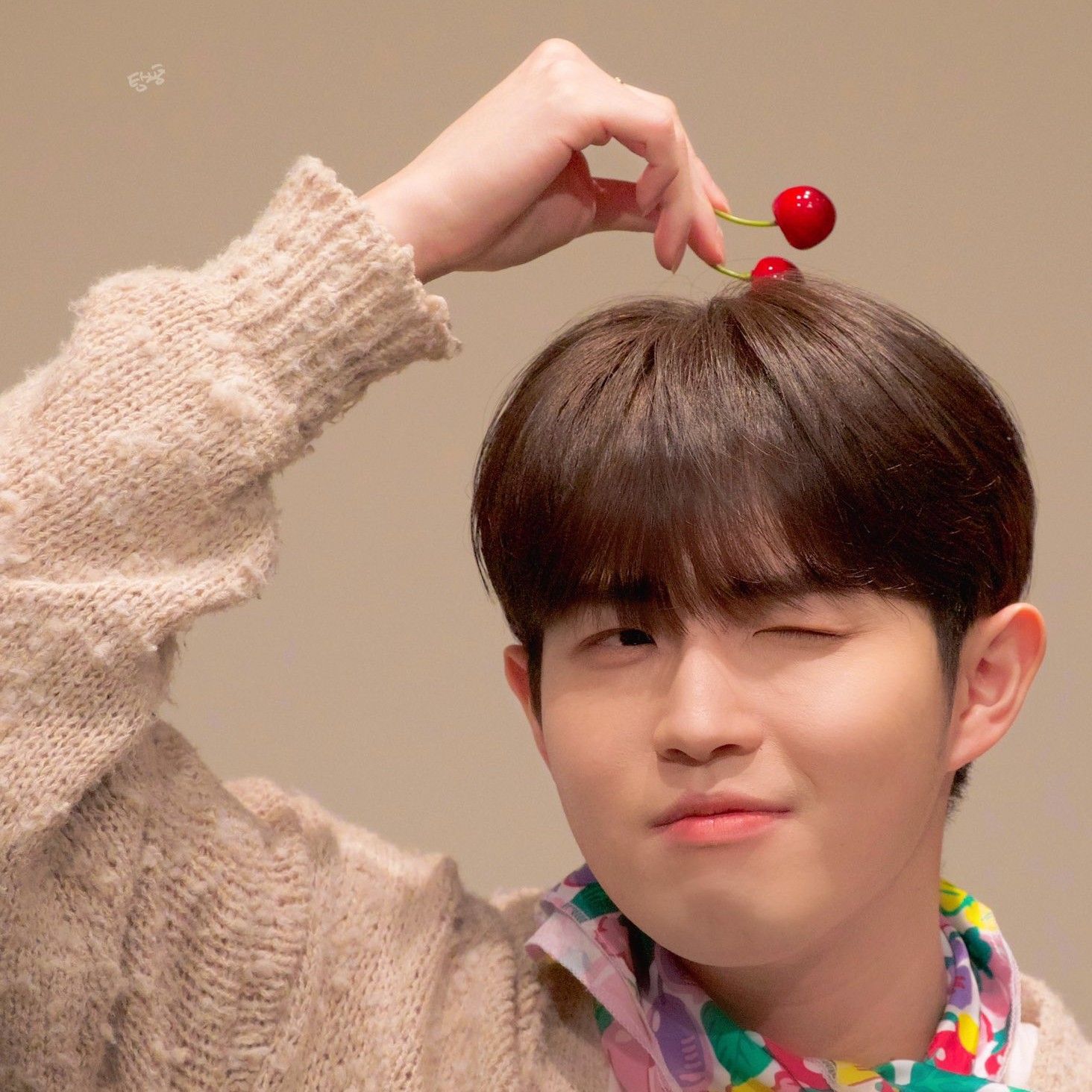 Potret di balik layar Kim Jaehwan