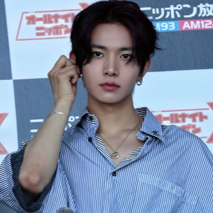 에반의 최신 사진