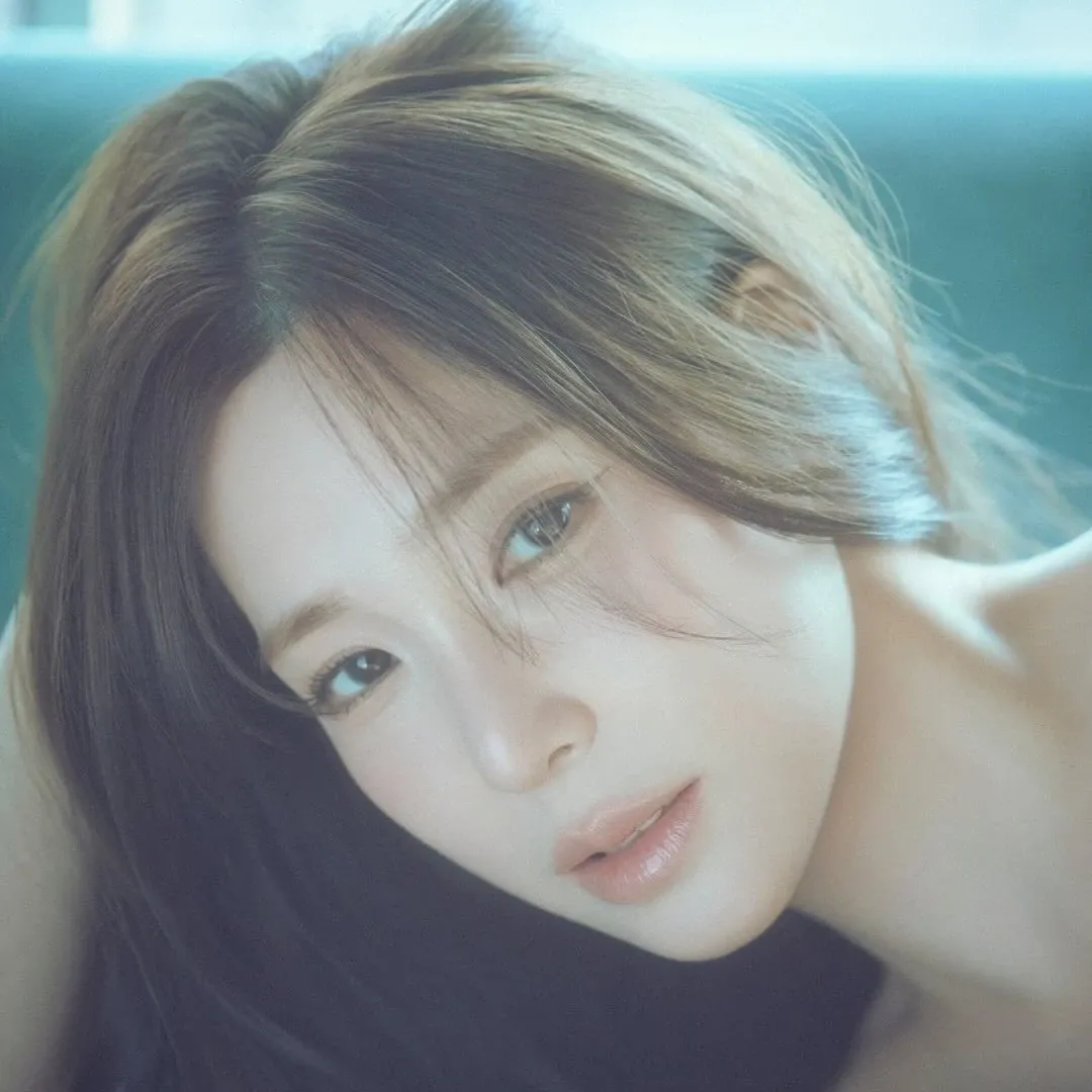 Latest photo of Tiffany Young (Girls' Generation)