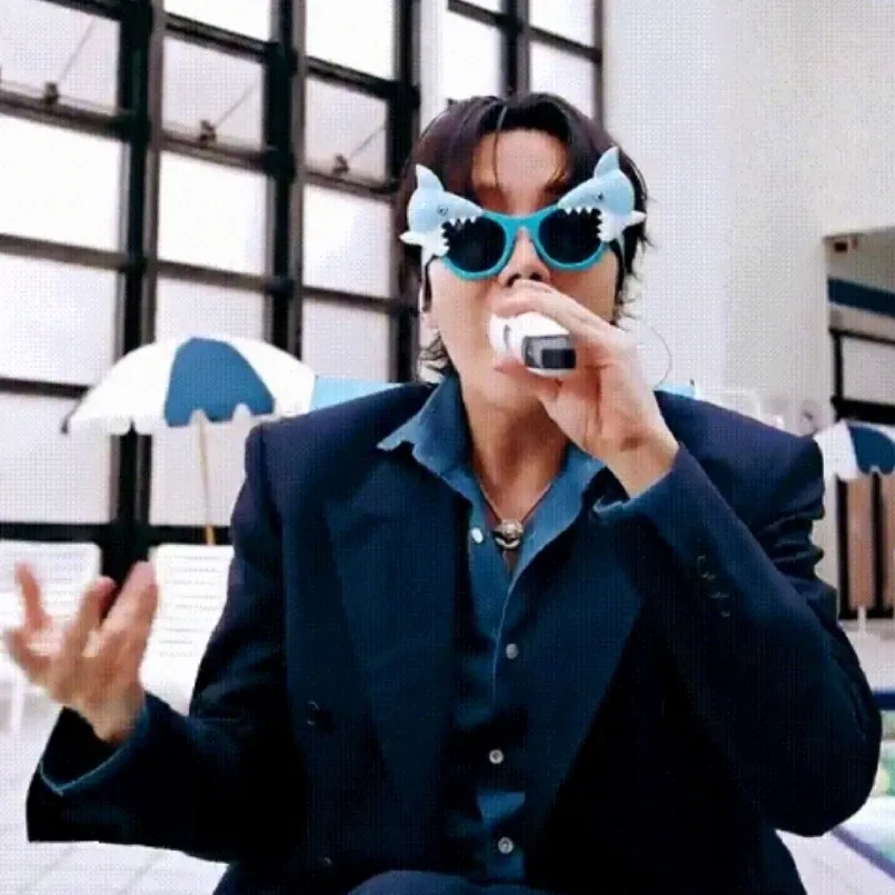 Behind-the-scenes cut of j-hope (BTS)