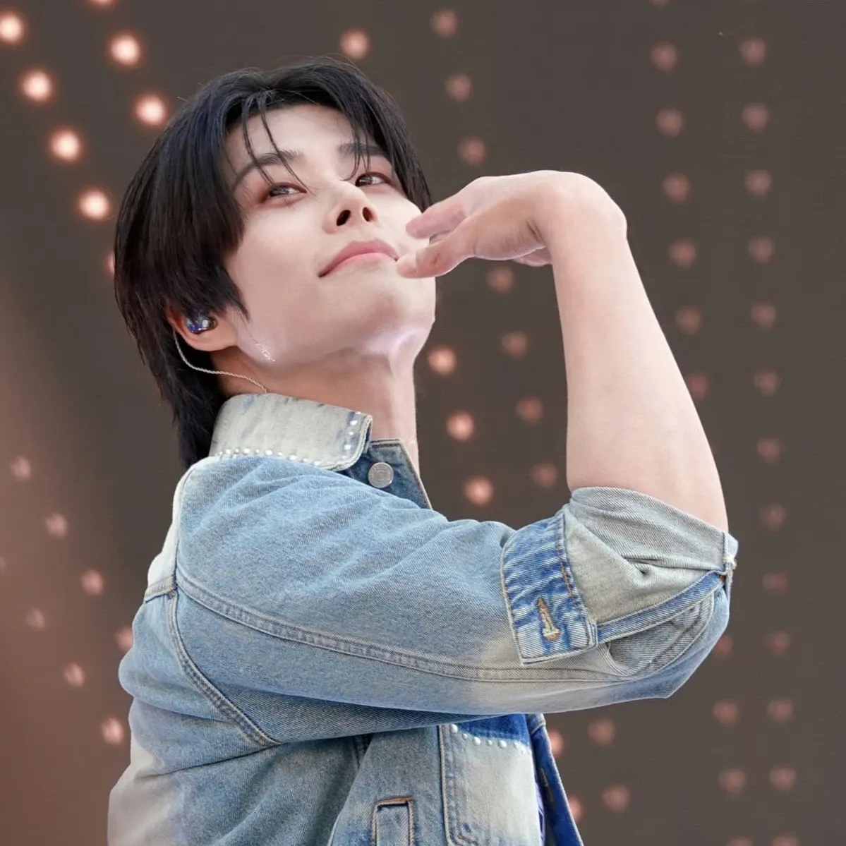 Latest photo of MJ (ASTRO)