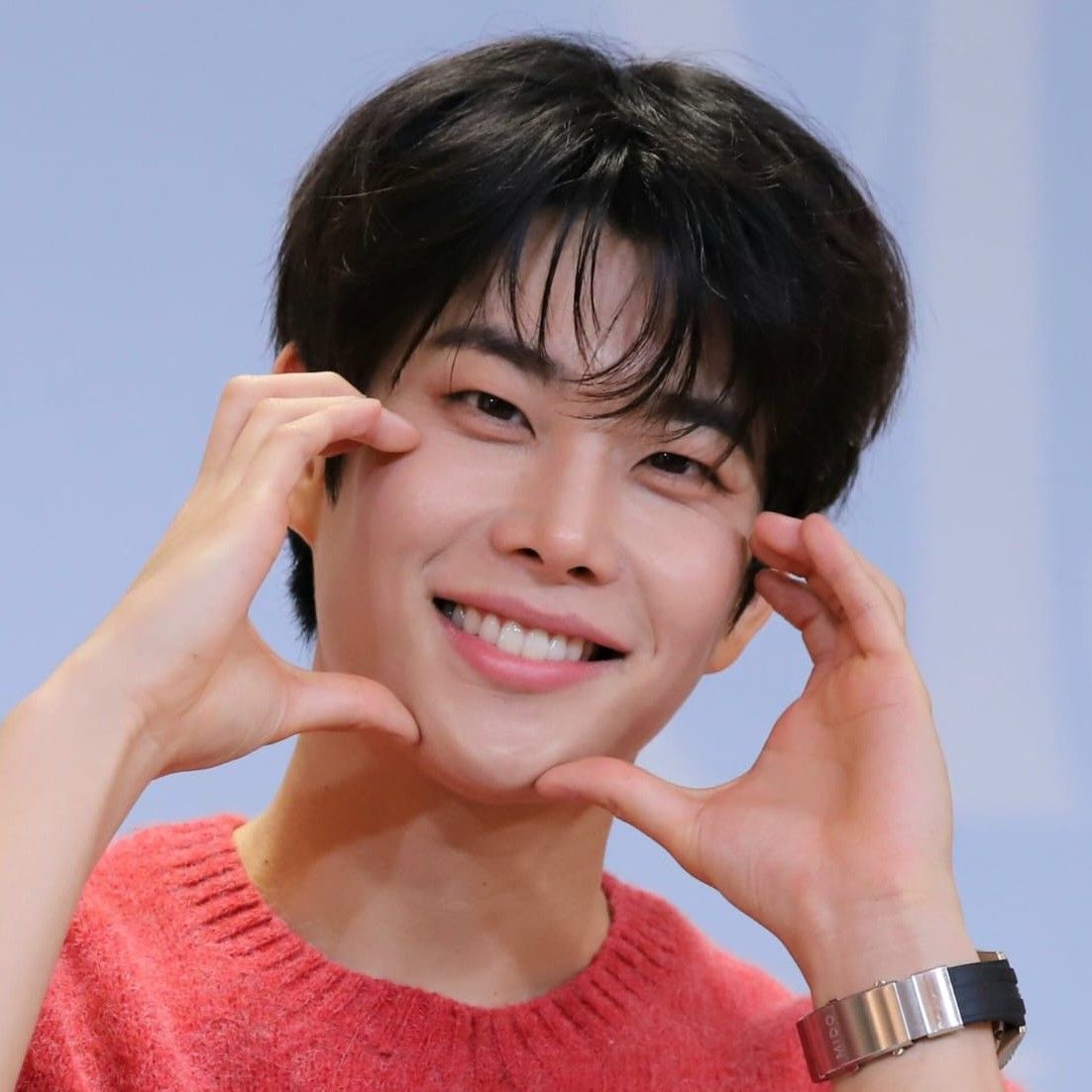 Latest photo of MJ (ASTRO)