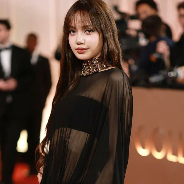 리사 (BLACKPINK)의 비하인드 컷