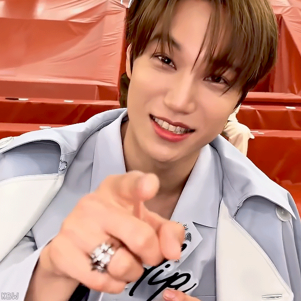 Momen yang diabadikan oleh penggemar Kai (EXO)