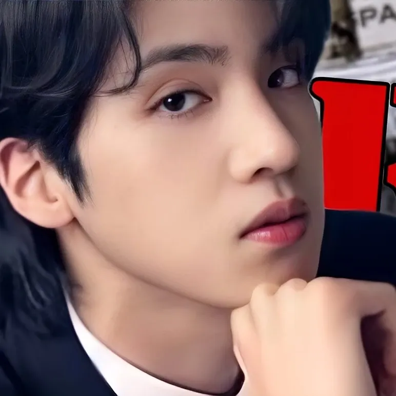 Latest photo of Wooseok (PENTAGON)