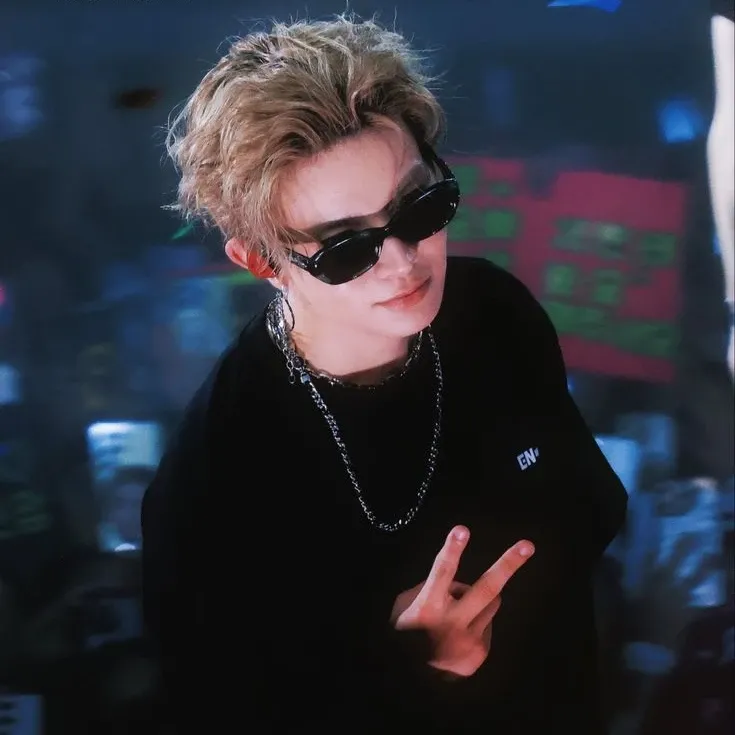 에반의 비하인드 컷