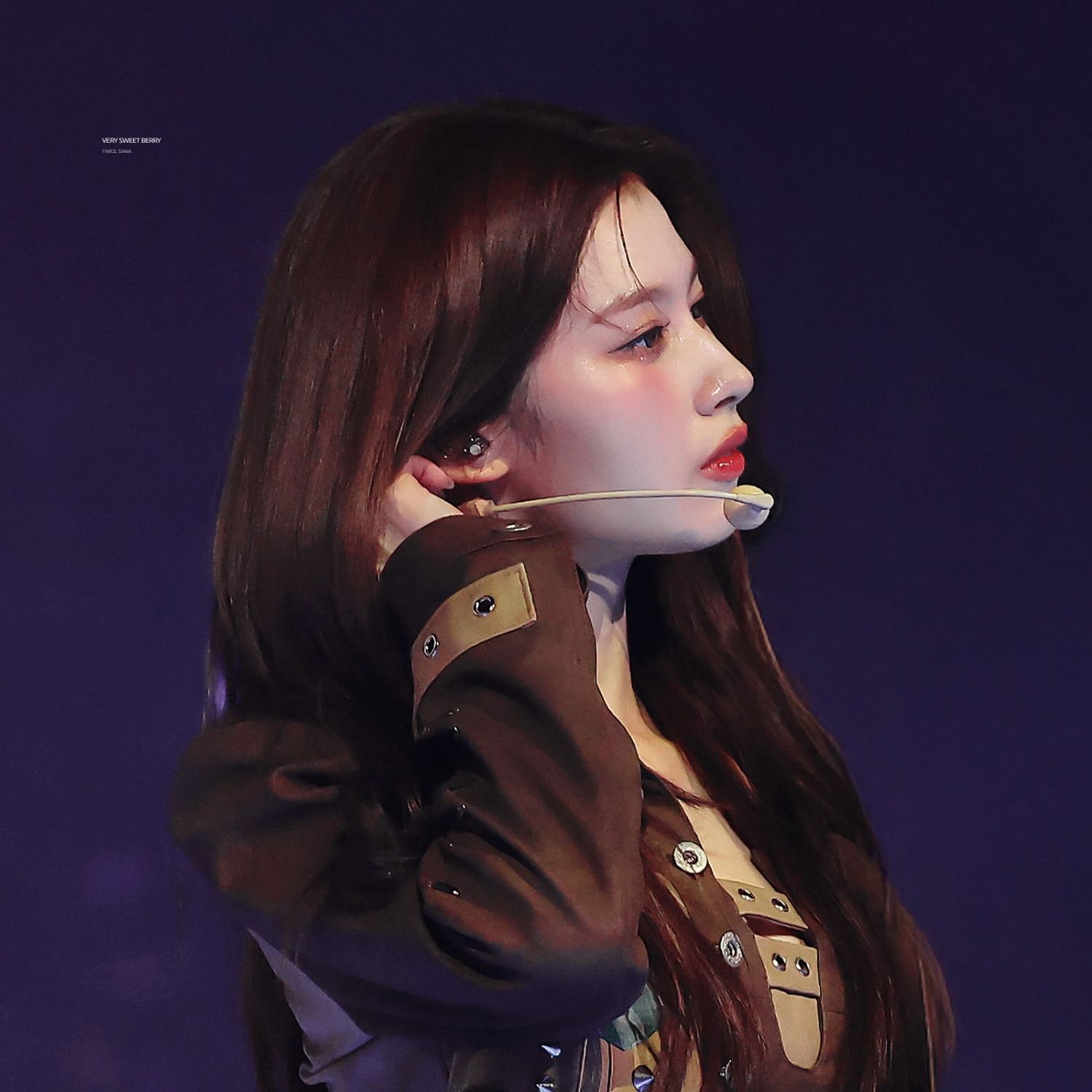 Behind-the-scenes cut of Sana (TWICE)