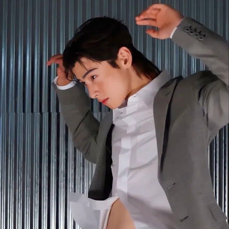Behind-the-scenes cut of Eunwoo (ASTRO)