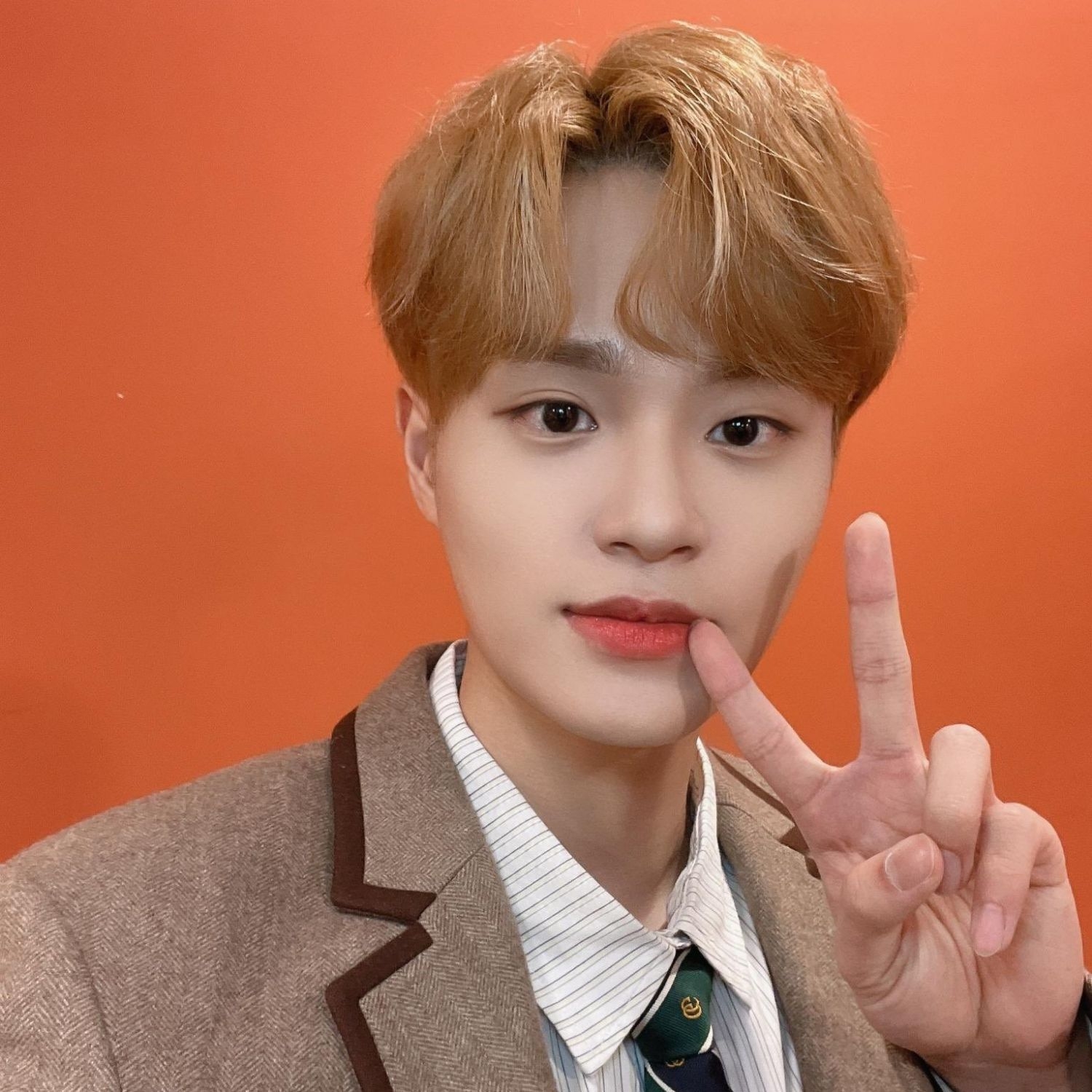 이대휘 (AB6IX)의 최신 사진