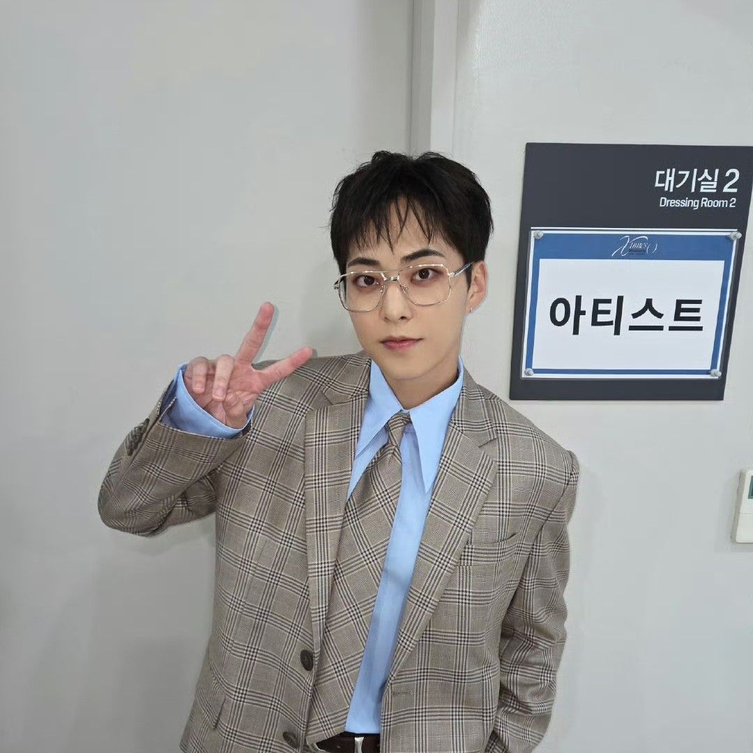 A moment captured by Xiumin (EXO)'s fan