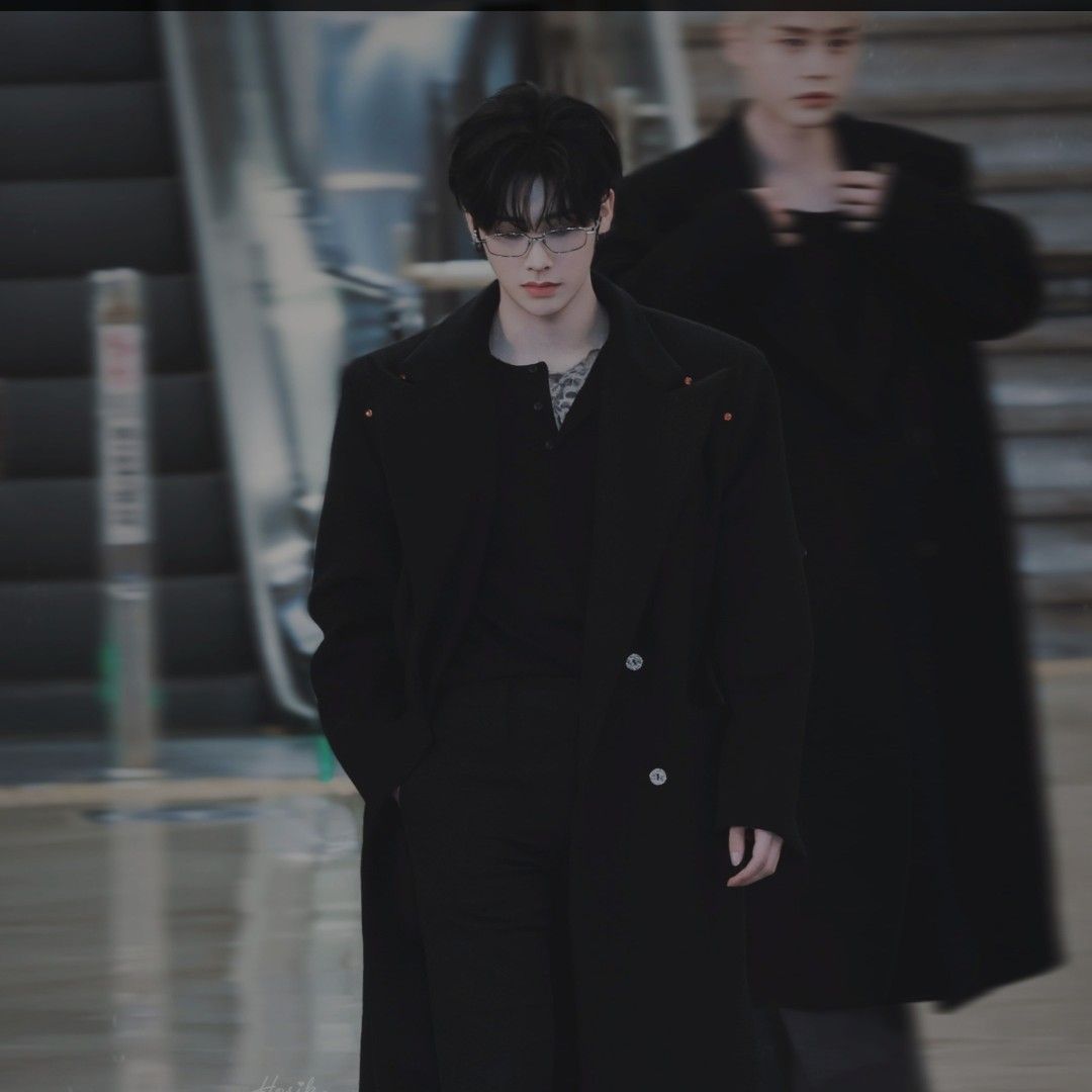 A moment captured by Ricky (ZEROBASEONE)'s fan