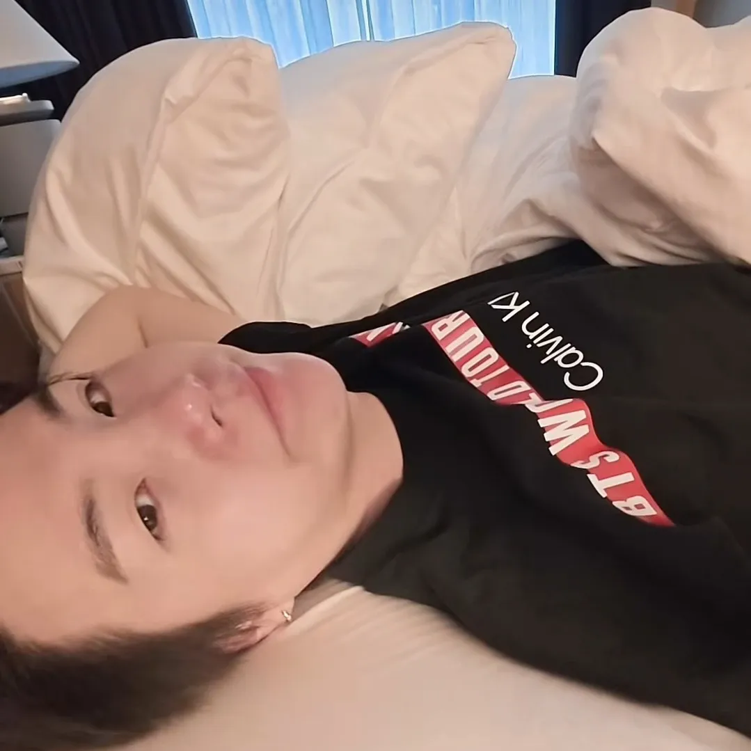 Foto terbaru SUGA (BTS)
