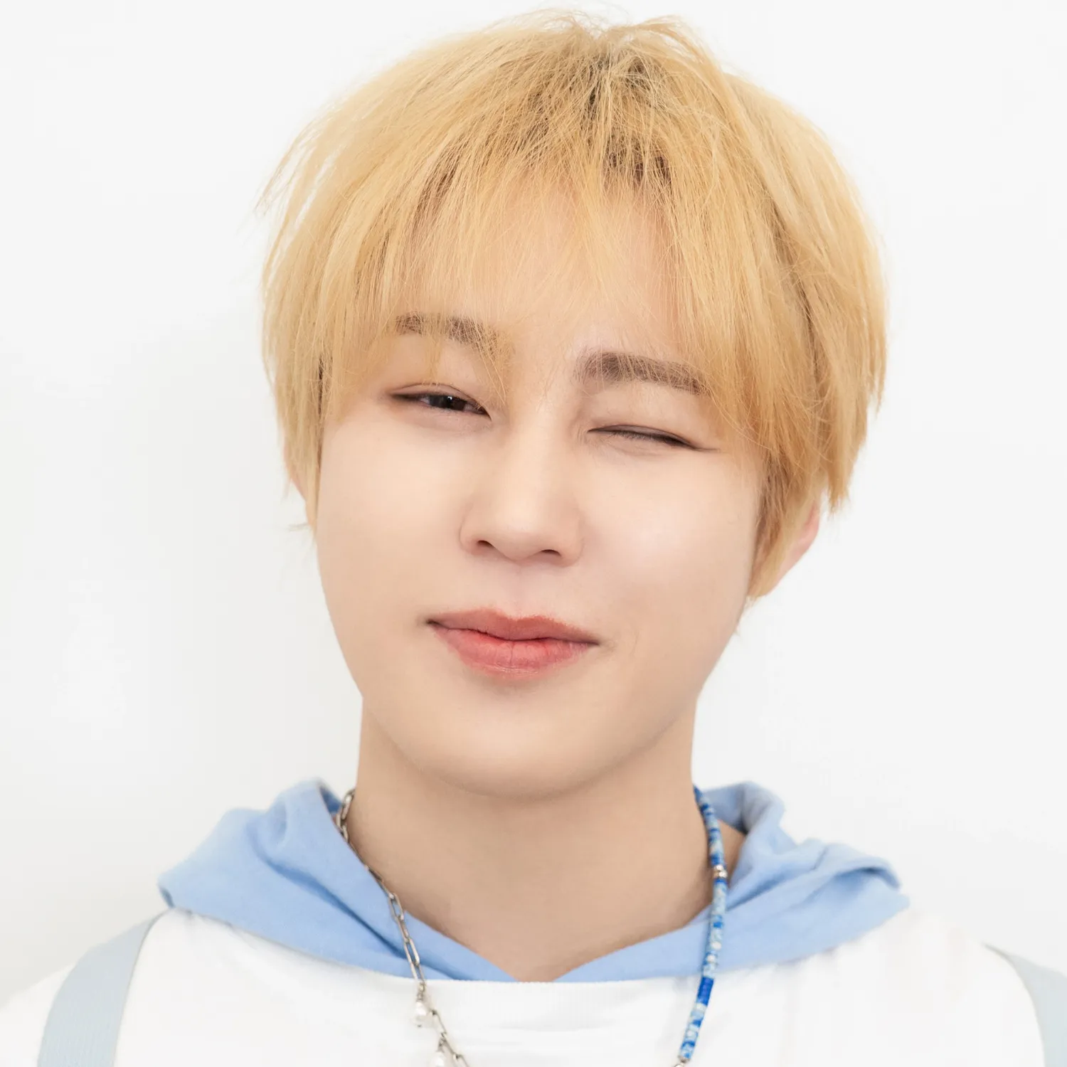 Recent activity shot of Ha Sungwoon