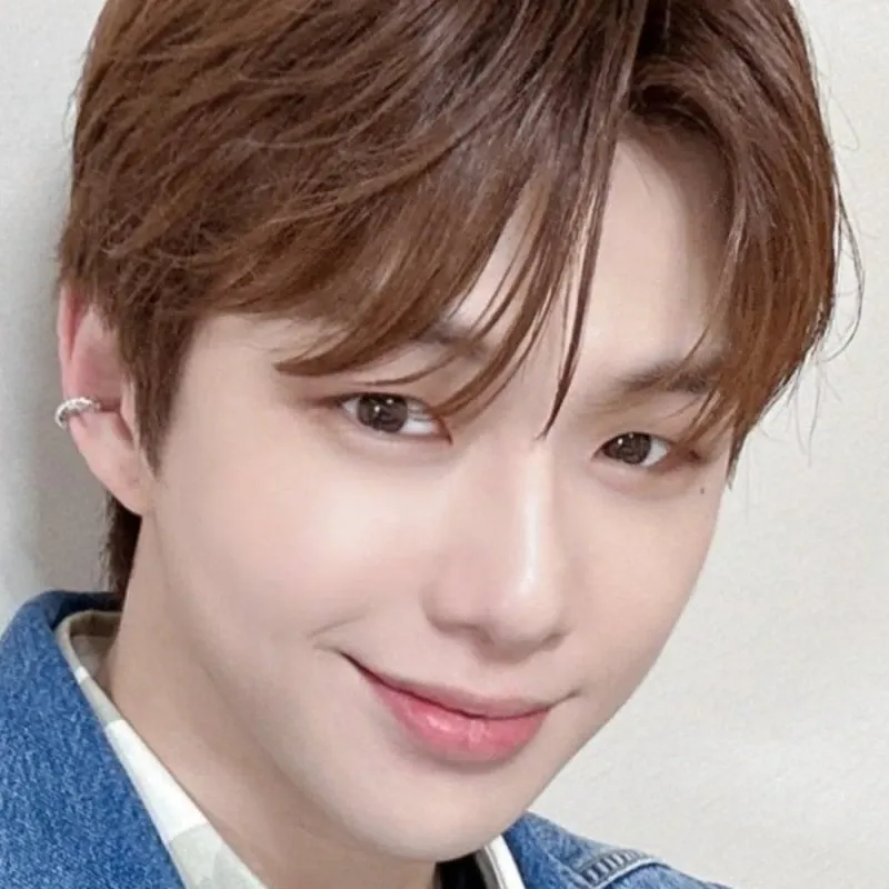 강다니엘의 최신 사진