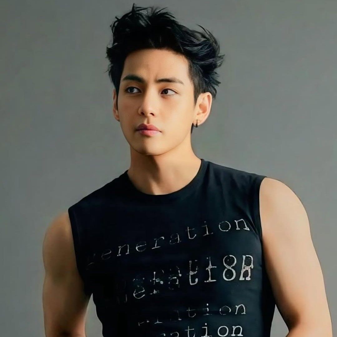 Behind-the-scenes cut of V (BTS)