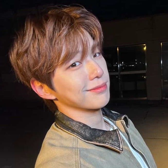 Foto aktivitas terbaru Kang Daniel