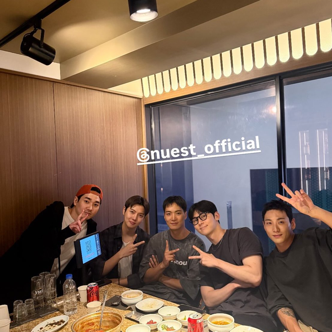 뉴이스트의 비하인드 컷