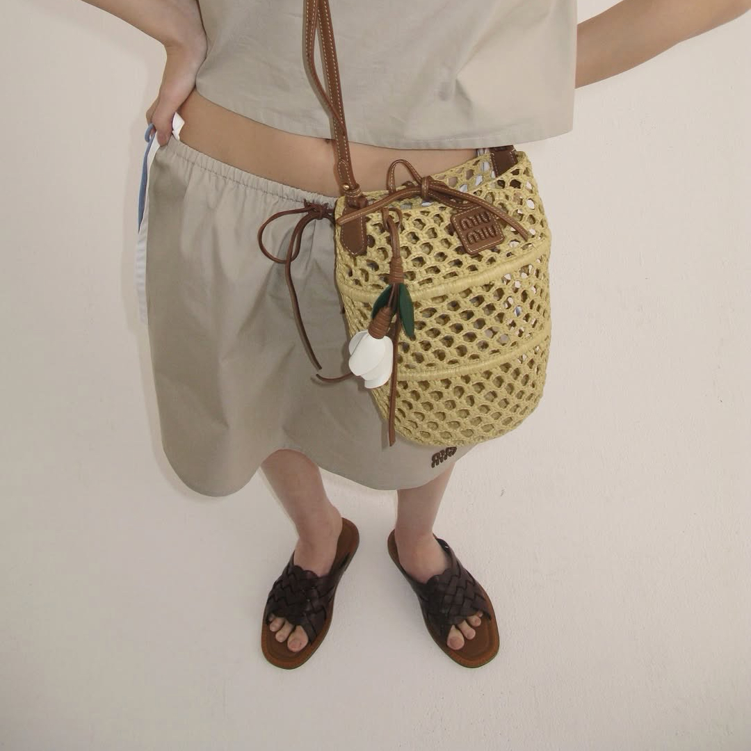 모모 (TWICE)의 비하인드 컷