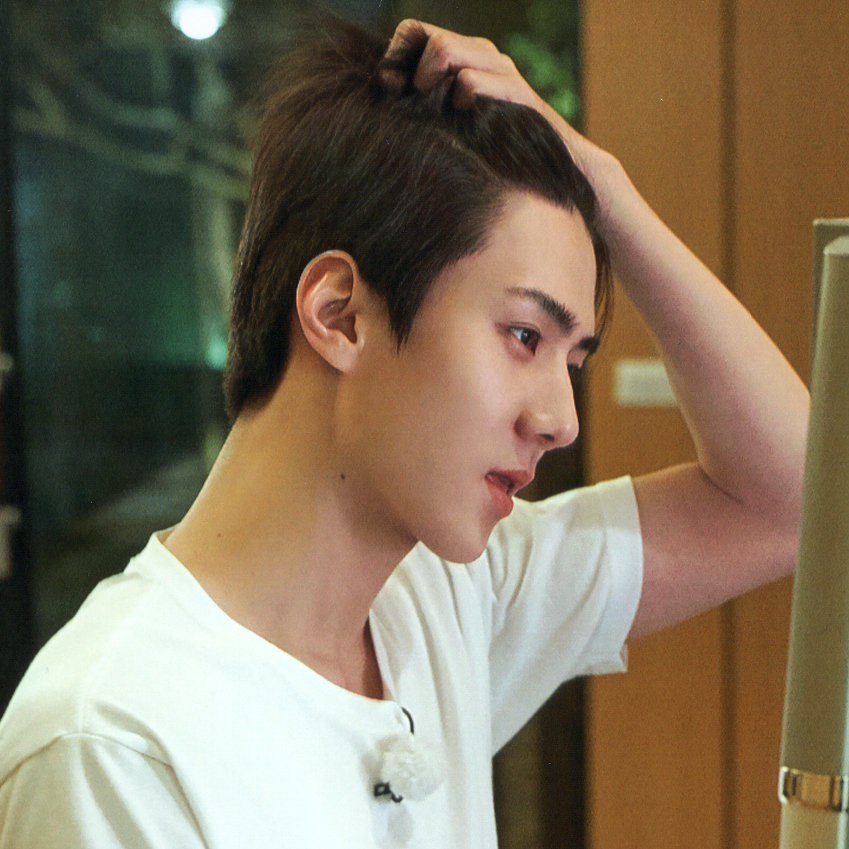세훈 (EXO)의 최신 사진