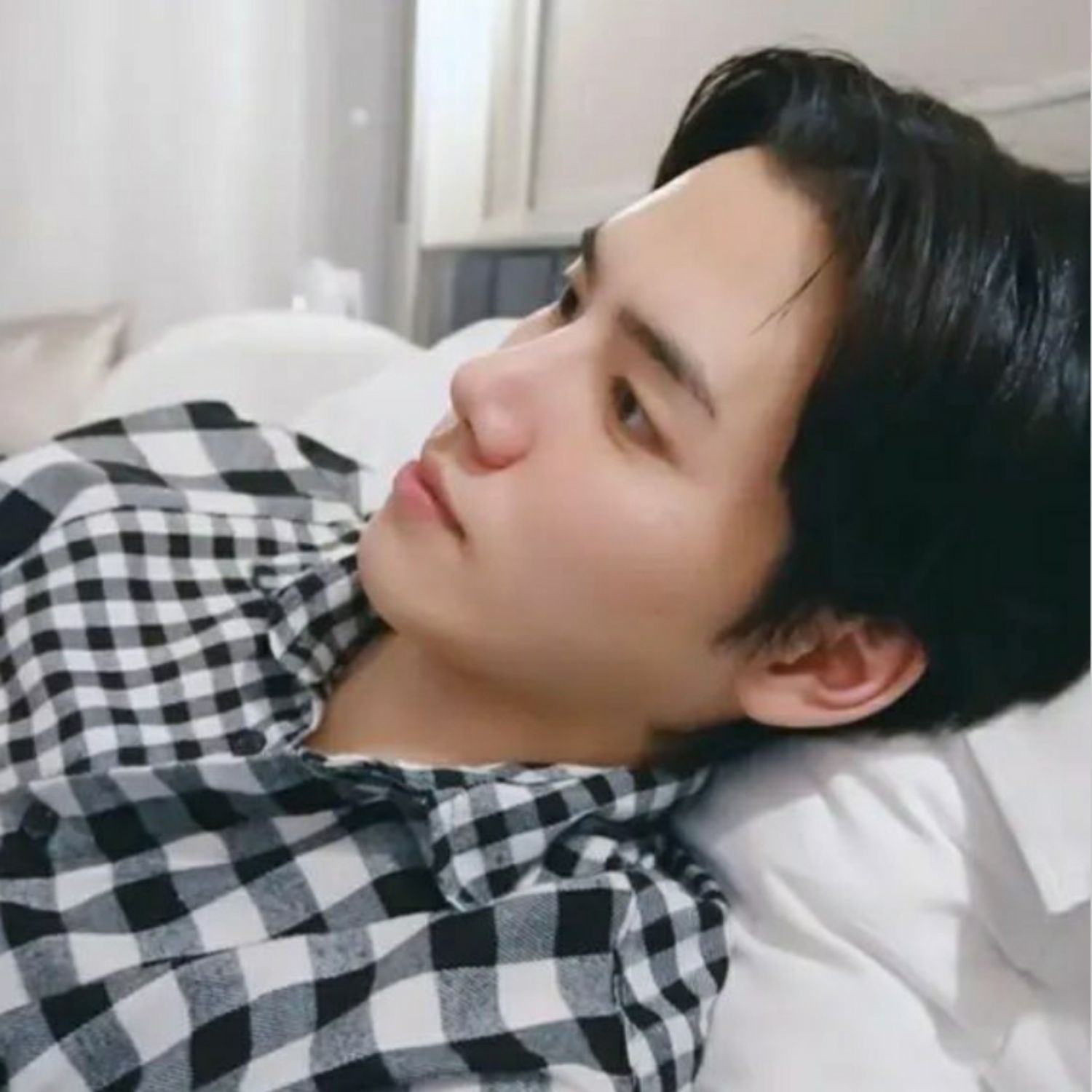 Behind-the-scenes cut of Minhee (CRAVITY)