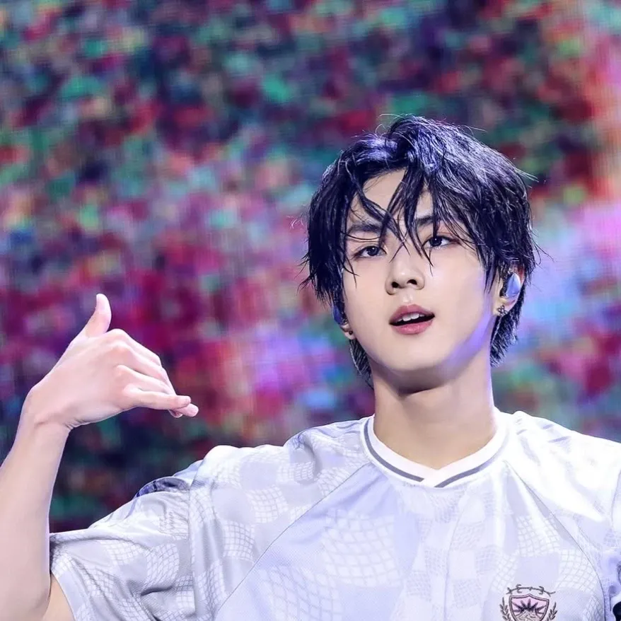 Recent activity shot of Jungwon (ENHYPEN)