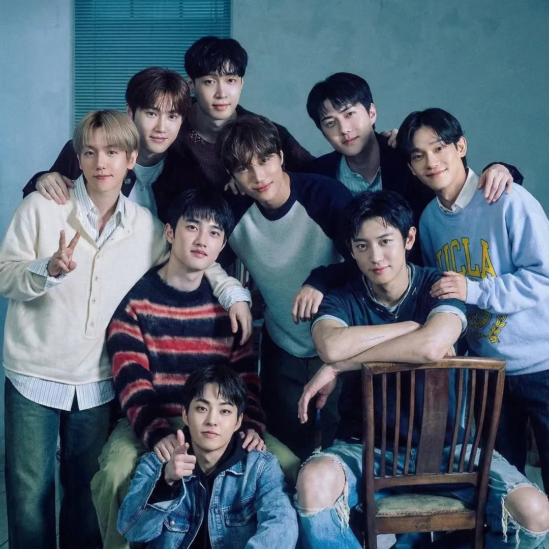 A moment captured by Lay (EXO)'s fan