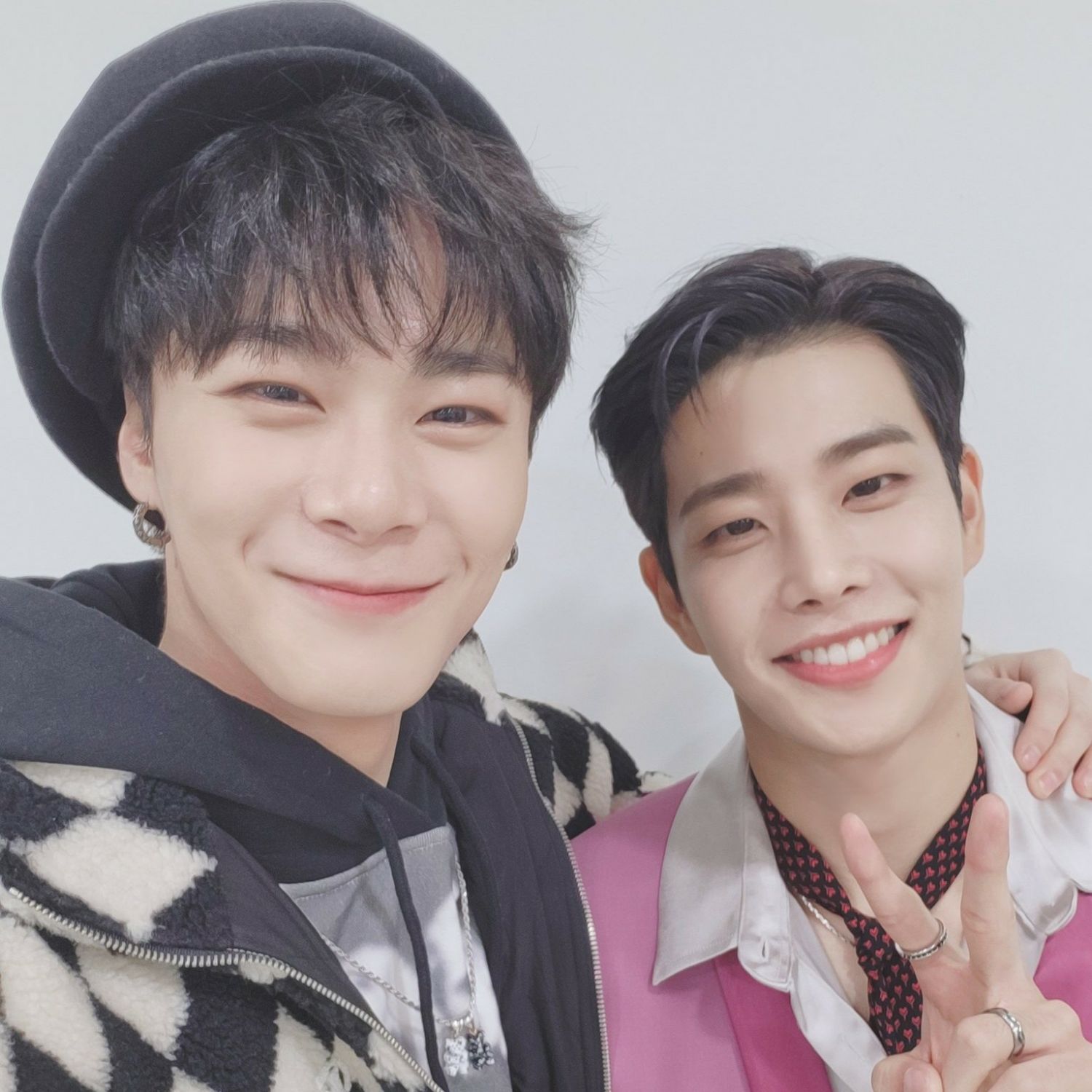 A moment captured by Moonbin (ASTRO)'s fan