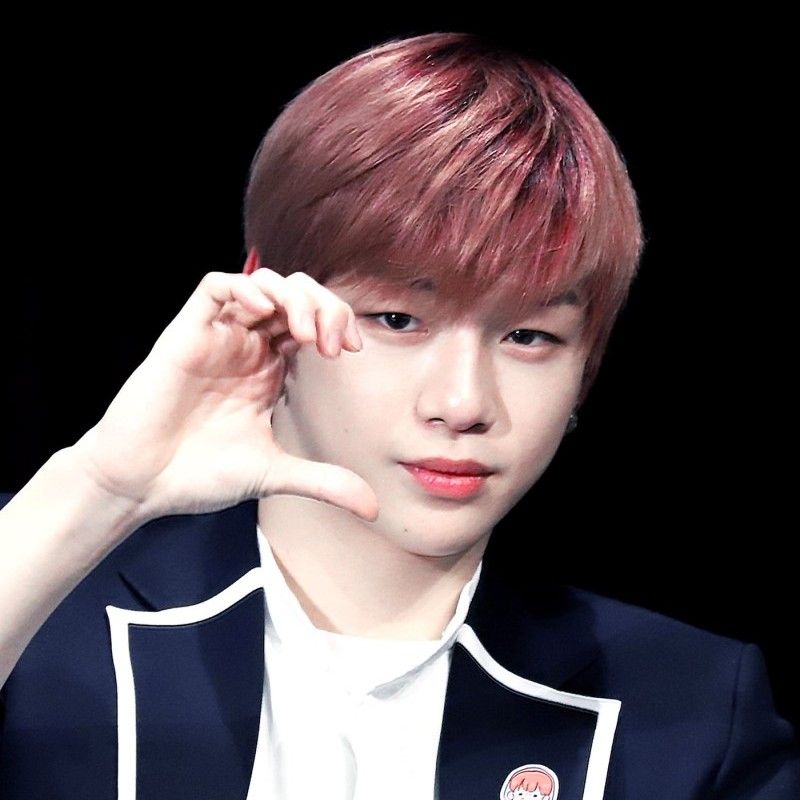 강다니엘의 최신 사진