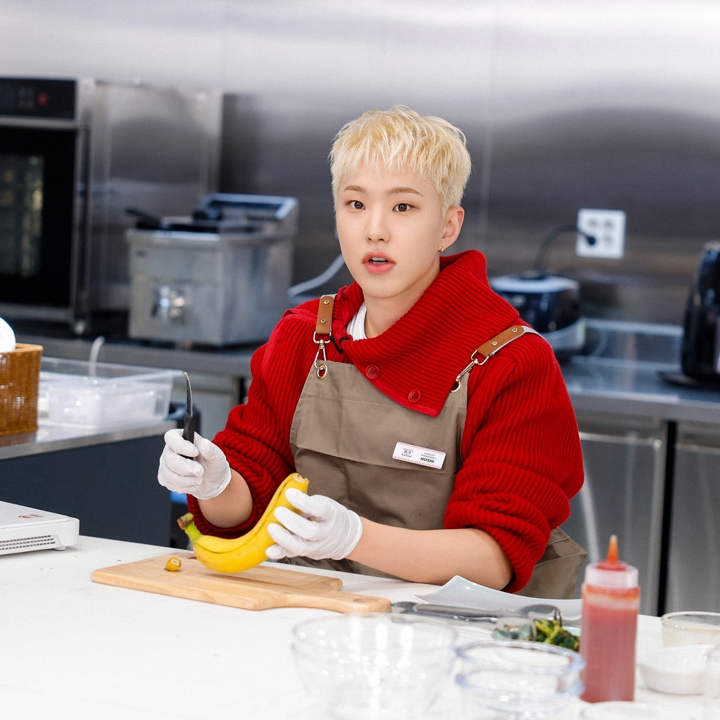 Recent activity shot of Hoshi (SEVENTEEN)