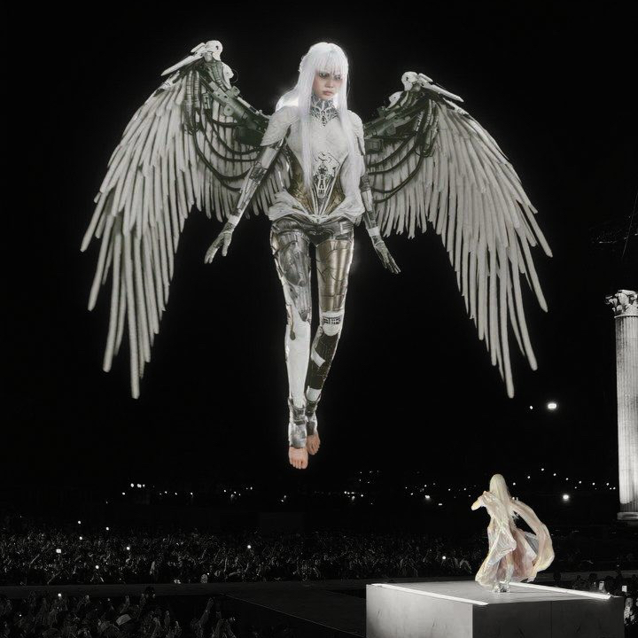 Momen yang diabadikan oleh penggemar Lisa (BLACKPINK)