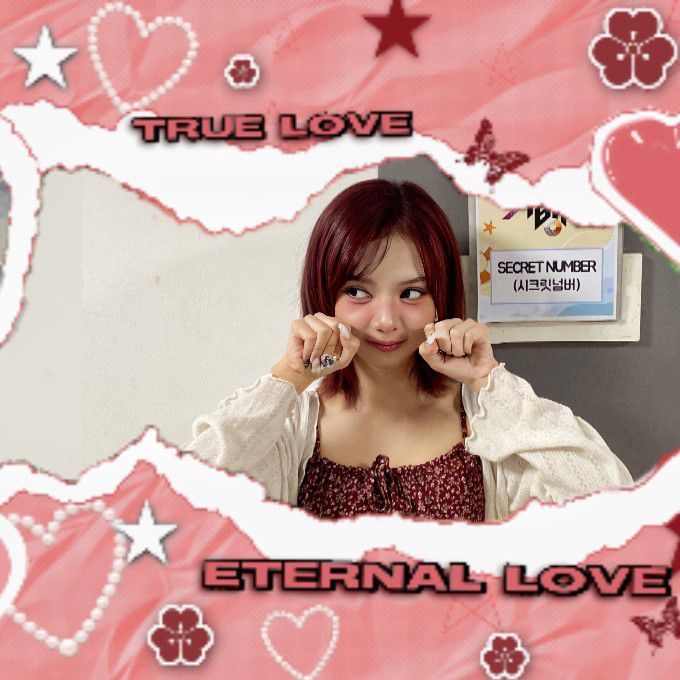 Latest photo of Dinda (SECRET NUMBER)